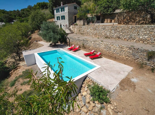 Maison (Two Bedroom House with Pool) | Piscine