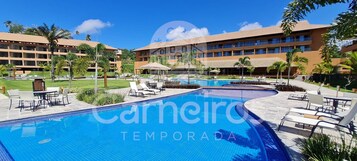 3 outdoor pools