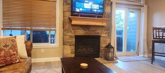 Condo Near Snowbasin, 2/2