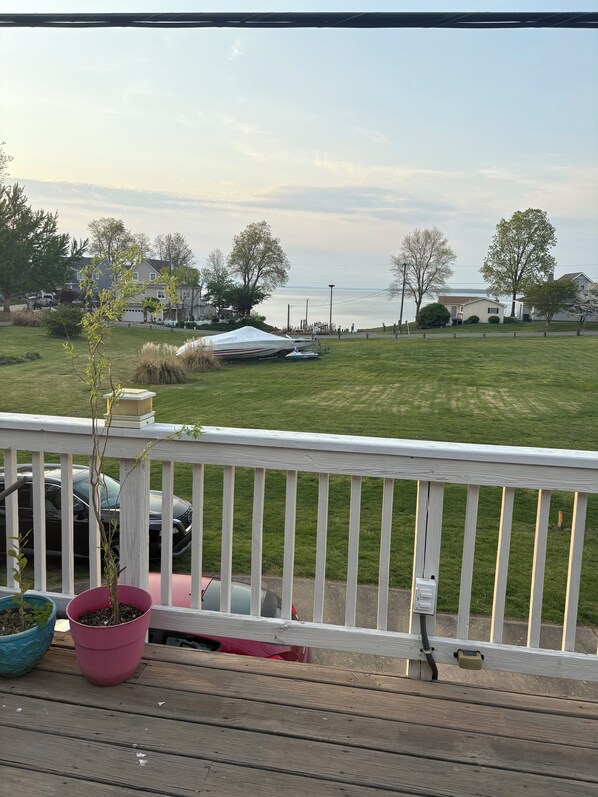 Property grounds - The ShellHunter getaway at Fairview Beach.The perfect place to disconnect. (King George)