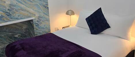 House | 4 bedrooms, free WiFi, bed sheets