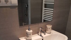 Sınıflandırılmamış resim, 14 üzerinden 5, düğme