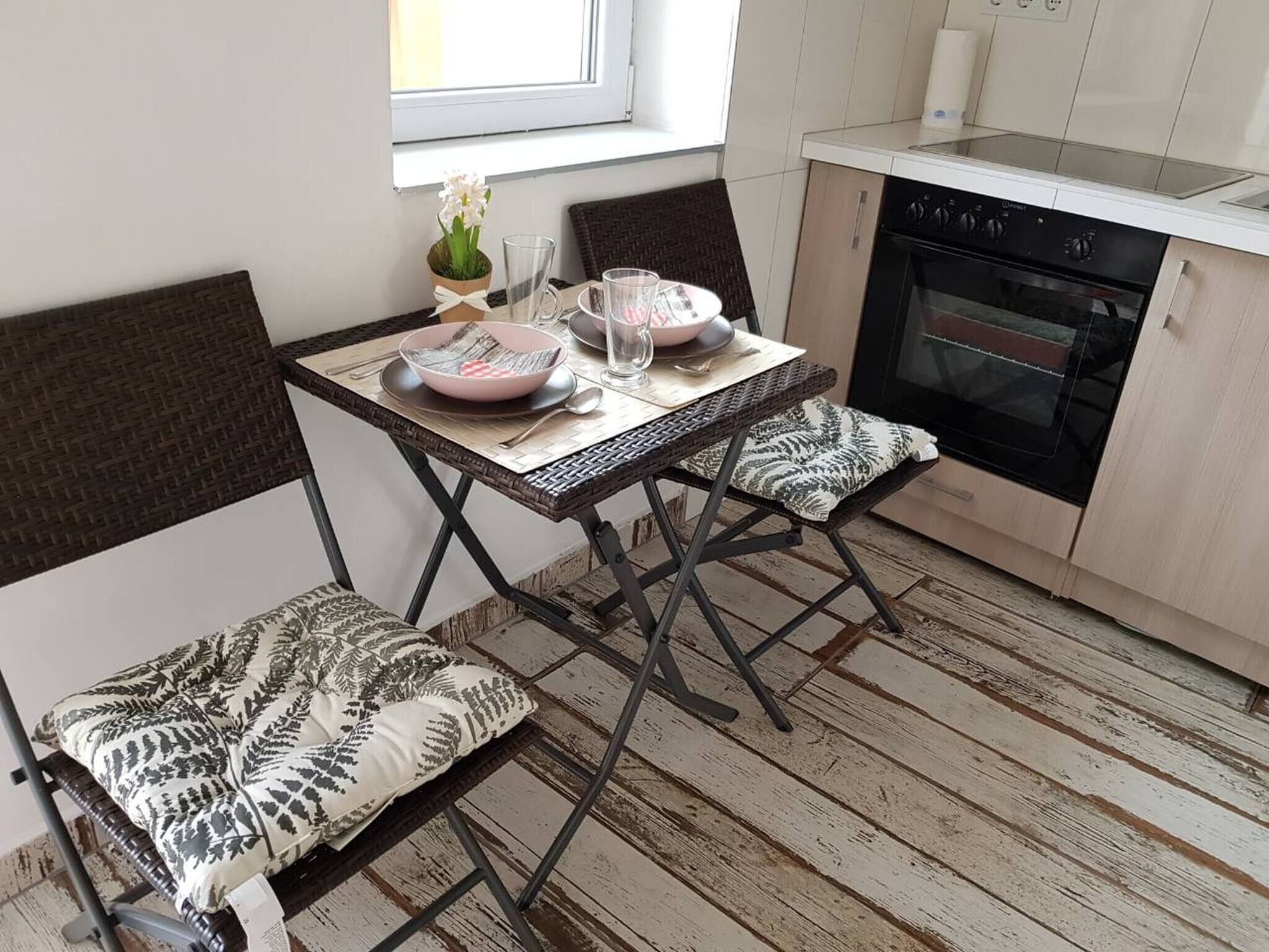 Apartment, 1 Bedroom, Smoking | Dining