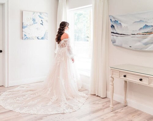 Ballroom on the Lake is a lakeside venue, perfect for ceremonies and receptions