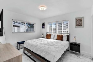 Iron/ironing board, travel cot, WiFi, bed sheets