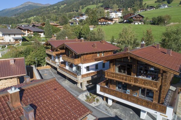 Chalet In Neukirchen With Ski-in Access - Neukirchen am Großvenediger