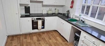 Spacious Duplex Apartment • 5 Bedrooms • Kitchen • Free Wi-Fi • Pet-Friendly