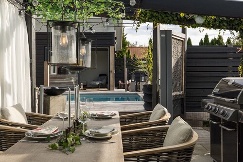 Großes und exklusives Haus in Stenungsund mit Pool, Sauna und Meeresnähe | SE09109