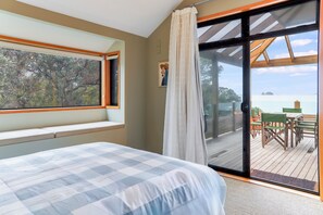 4 室のベッドルーム、WiFi (無料)