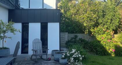 Maison de ville avec jardin Ă 7mn des halles et Ă 10 mn de la plage!