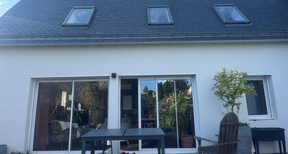 Maison de ville avec jardin Ă  7mn des halles et Ă  10 mn de la plage!