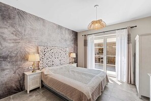 4 chambres, fer et planche à repasser, Wi-Fi gratuit, draps fournis