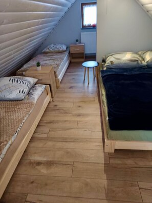1 bedroom, WiFi, bed sheets