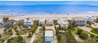 Pet Friendly Beach House - One Palm