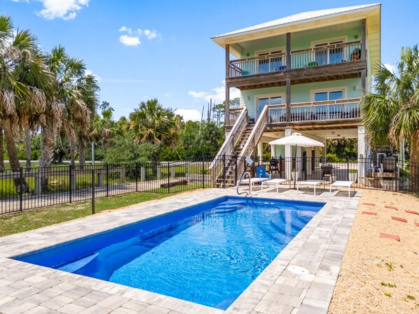 Private pool