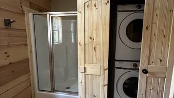 Cabin, Private Bathroom, Mountain View (Little Bear Cabin) | Bathroom