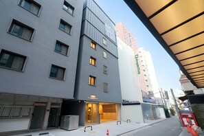 Exterior - The Square Hostel Jongno (Seoul)