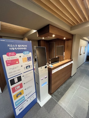 Reception - The Square Hostel Jongno (Seoul)