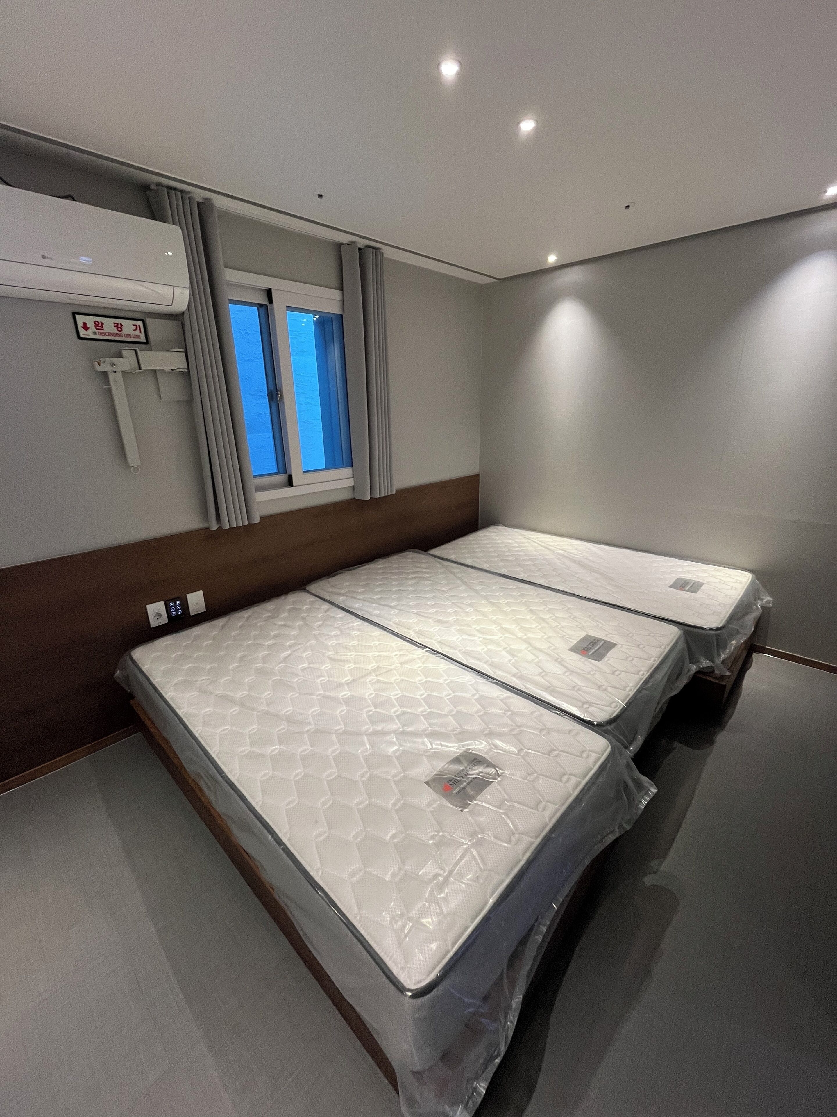 Family Room, Private Bathroom | Free WiFi