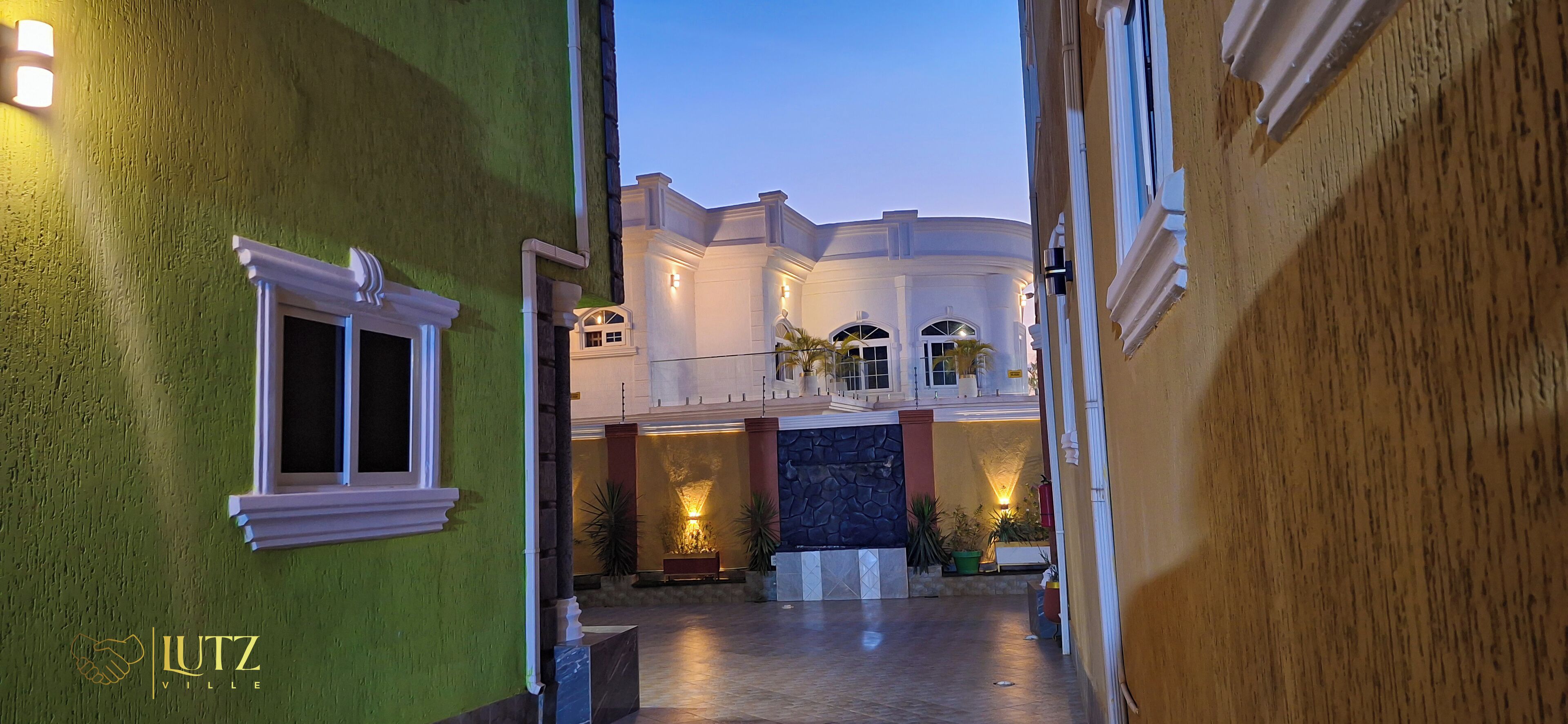 Suite – deluxe, balkong, byutsikt | Skrivebord og wi-fi (inkludert)