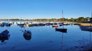 Marina - pretty fisherman's cottage on the Morbihan golf course (Sarzeau)