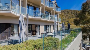 Property grounds - Lantern 15 Terrace with mountain views (Thredbo)