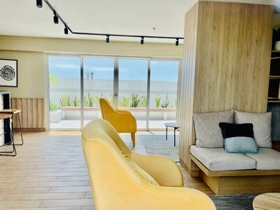 Apartment with Beautiful View and Private Garage