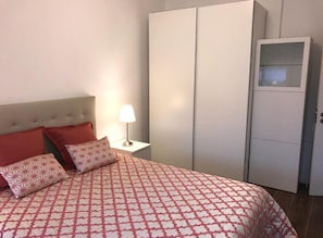 1 bedroom, iron/ironing board, WiFi, bed sheets - 1 bedroom apartment in faro (Faro)