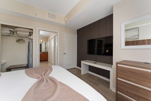 2 bedrooms, iron/ironing board, WiFi, bed sheets - 2 Suites, Sleep 6, Kitchen, Near Epic Univ (Orlando)