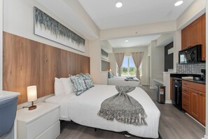 2 bedrooms, iron/ironing board, WiFi, bed sheets - 2 Suites, Sleep 6, Kitchen, Near Epic Univ (Orlando)