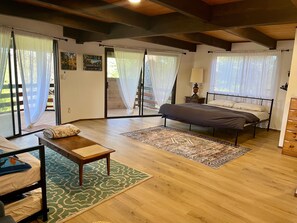 3 bedrooms, iron/ironing board, travel crib, free WiFi