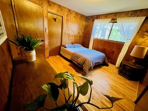 3 chambres, fer et planche à repasser, lit parapluie, Wi-Fi gratuit