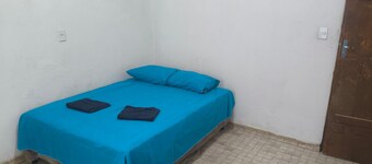 Hotel room. In the Center, close to the Historic Center, Hospitals, Rua Grande