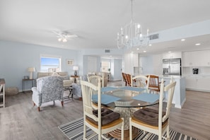 Apartment, Mehrere Betten (Oceanwalk 1-605) | Wohnbereich