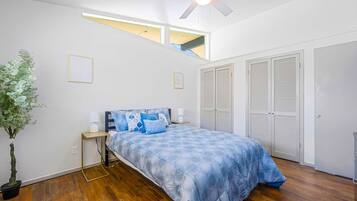 1 bedroom, desk, iron/ironing board, free WiFi