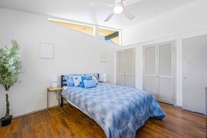 1 bedroom, desk, iron/ironing board, free WiFi - Stylish 1 BR Near Deep Ellum (Dallas)