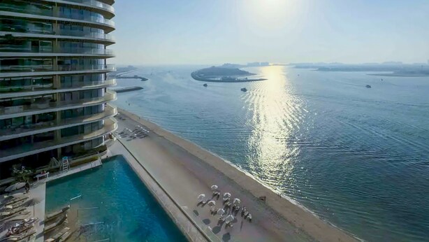 Apartment - Elite LUX Holiday Homes - Beachfront 1BR Oasis Stunning Views By Elie Saab (Dubai)