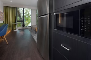 Fridge, microwave, stovetop, cookware/dishes/utensils