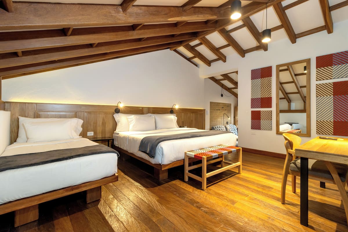 Junior Suite | 1 bedroom, in-room safe, free WiFi