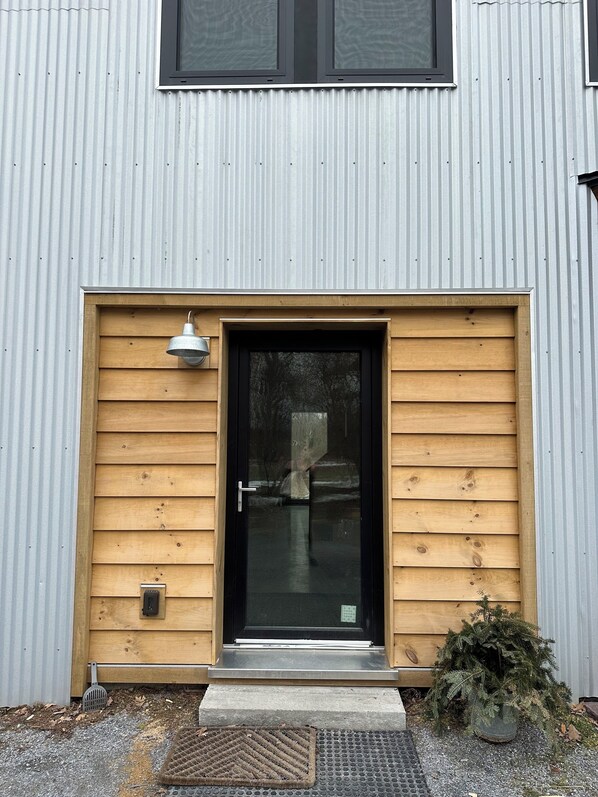 Exterior detail - Newly built, large modern timber frame apartment in Charlotte, VT (Charlotte)