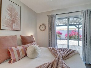 3 bedrooms, iron/ironing board, travel crib, free WiFi