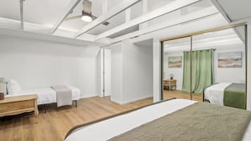 4 bedrooms, iron/ironing board, free WiFi, bed sheets