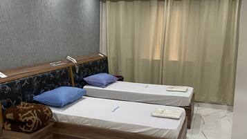 Quarto duplo básico | Wi-Fi de cortesia