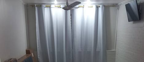 Basic Triple Room | Free WiFi