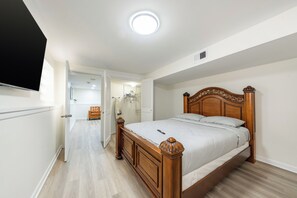 2 Schlafzimmer, Bügeleisen/Bügelbrett, kostenloses WLAN