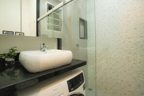 SUH Copacabana 43 | Bathroom - SUH Copacabana 43 New Comfort (Rio de Janeiro)