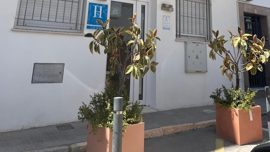 Hostal Flor de Lis - Lojo