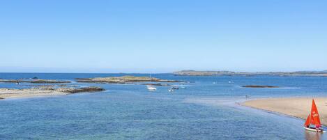 ใกล้ชายหาด