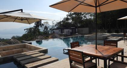 TOPOWA CLUB HOUSE RESORT