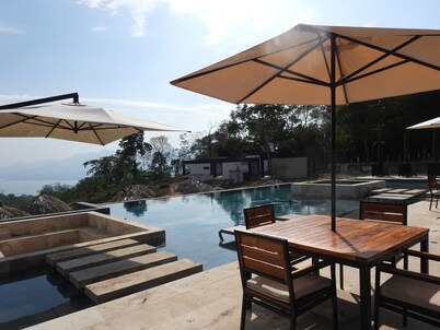 TOPOWA CLUB HOUSE RESORT